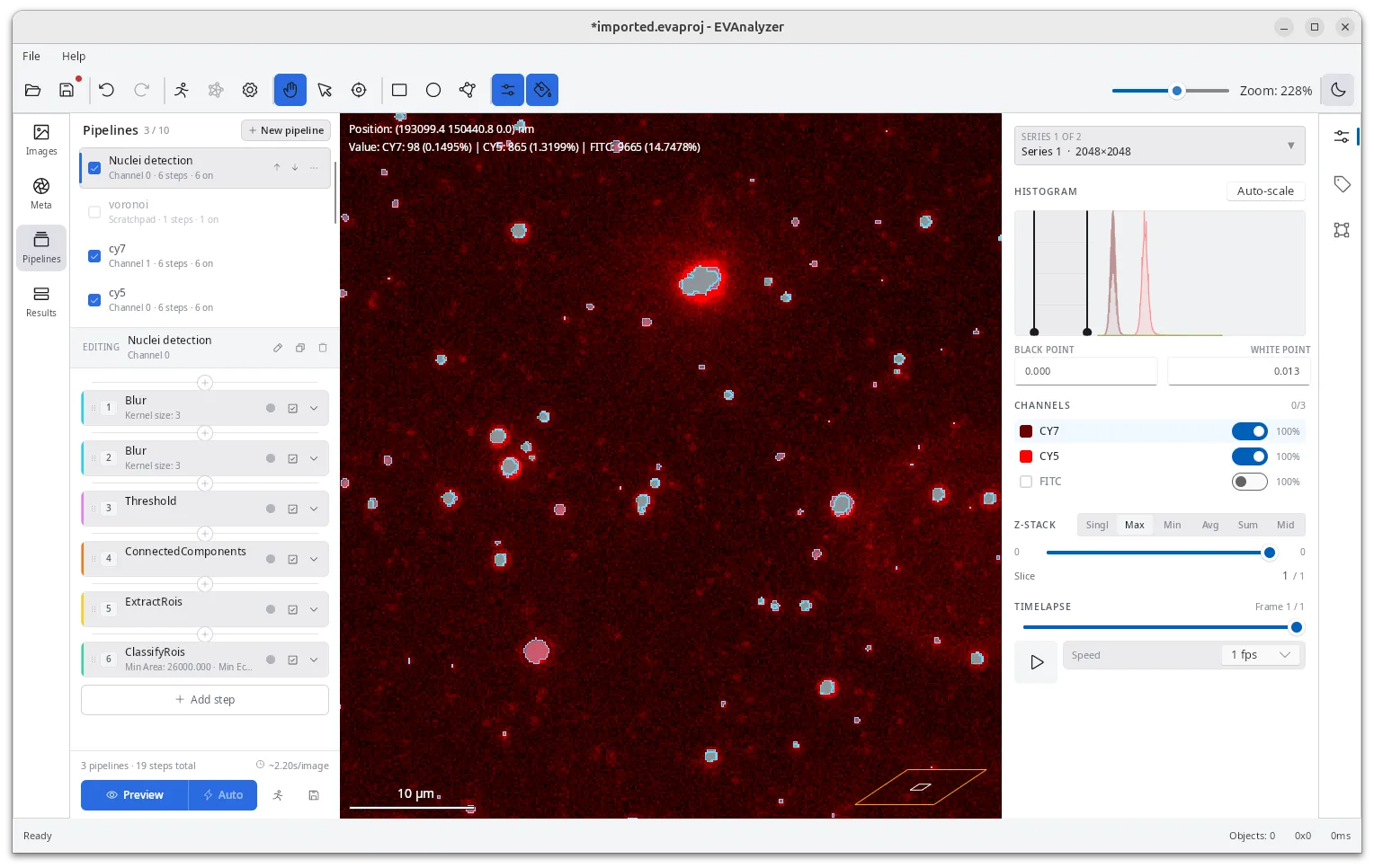 EVAnalyzer's pipeline editor in light mode, zoomed in on detected nuclei with segmentation overlays over a multi-channel fluorescence microscopy image